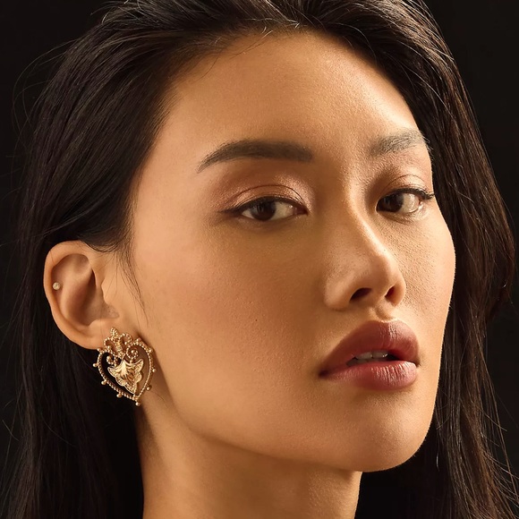 Anthropologie Royal Heart Gold Tone Post Earrings - Picture 2 of 7